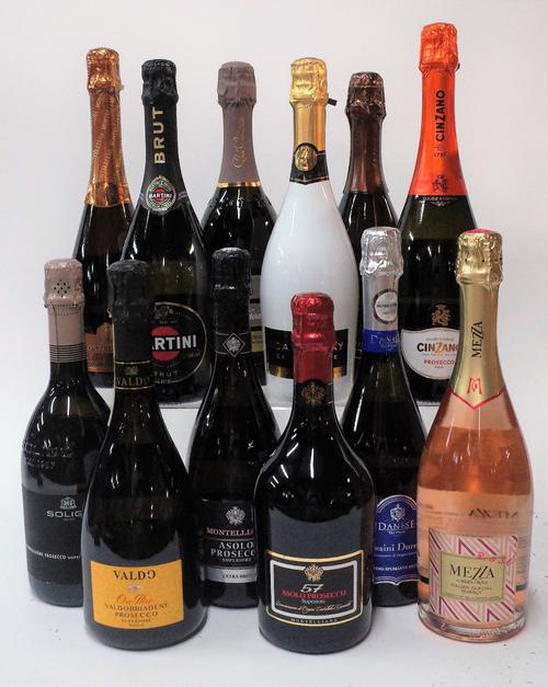 12 BOTTLES ITALIAN SPARKLING WINE