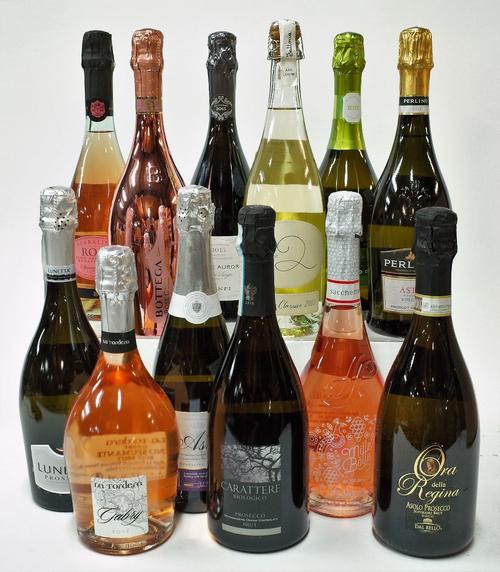 12 BOTTLES ITALIAN SPARKLING WINE