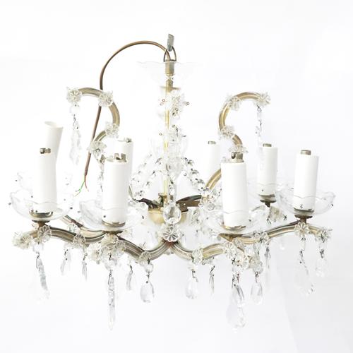 A GLASS SIX LIGHT CHANDELIER