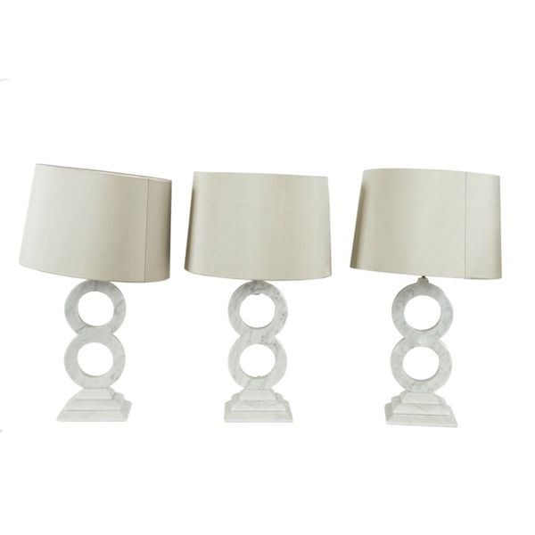 THREE MARBLE ‘8’ SHAPED TABLE LAMPS (4)