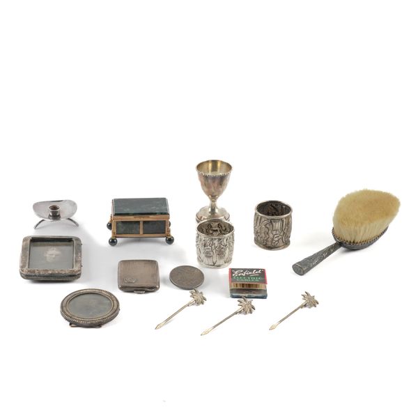 A GROUP OF SILVER, FOREIGN AND PLATED WARES (13)