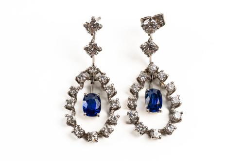 A PAIR OF SAPPHIRE AND DIAMOND DROP EARRINGS