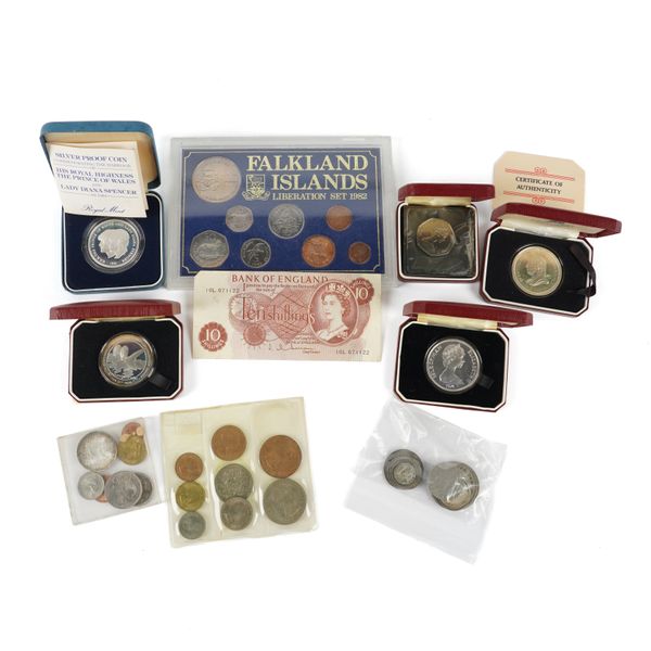 A COLLECTION OF BRITISH AND FOREIGN COINS