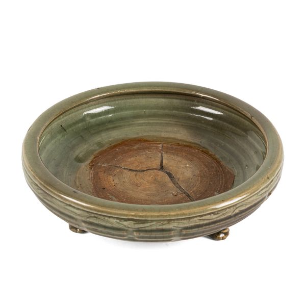 A CHINESE LONGQUAN CELADON `TRIGRAMS' TRIPOD CENSER