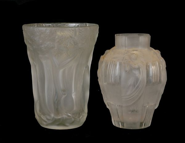 TWO FROSTED GLASS VASES IN THE MANNER OF LALIQUE (2)