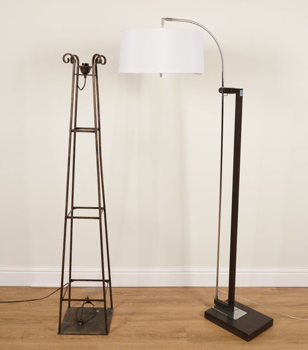 A MODERN FAUX ROSEWOOD METAL STANDARD LAMP (2)