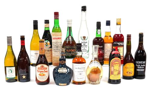 SEVENTEEN BOTTLES OF WINE AND SPIRITS INCLUDING CAMPARI AND LUSTAU SHERRY (17)