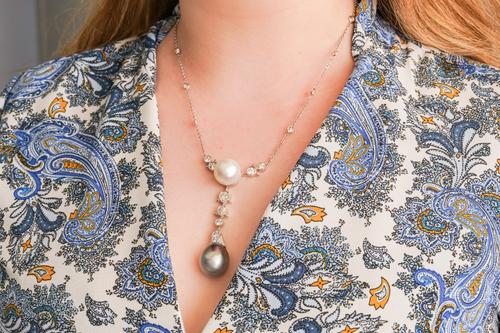 A SOUTH SEA PEARL AND DIAMOND NECKLACE