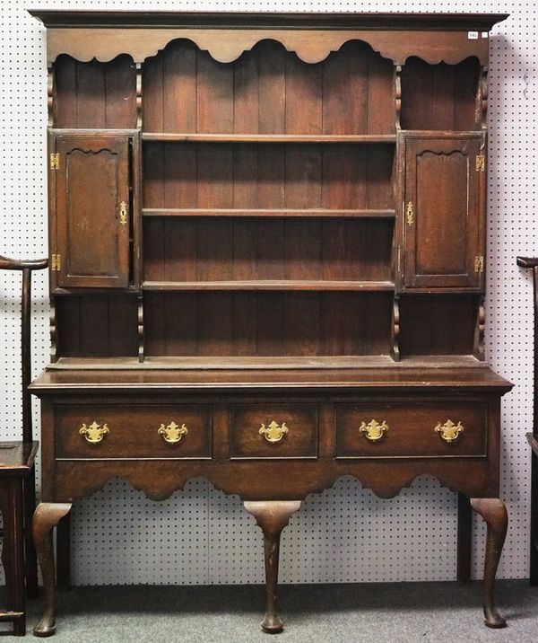 A MID-18TH CENTURY STYLE OAK DRESSER