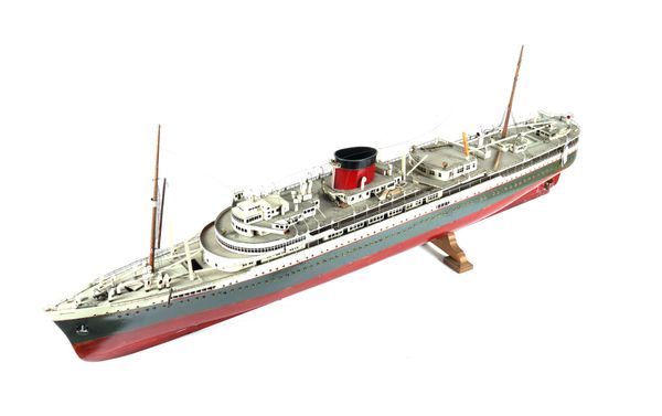 A SCRATCH BUILT MODEL OF A PASSENGER LINER BOAT