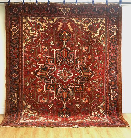 AN HERIZ CARPET, PERSIAN