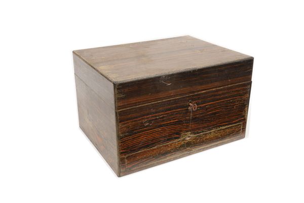 A LATE 19TH CENTURY VICTORIAN COROMANDEL VANITY BOX