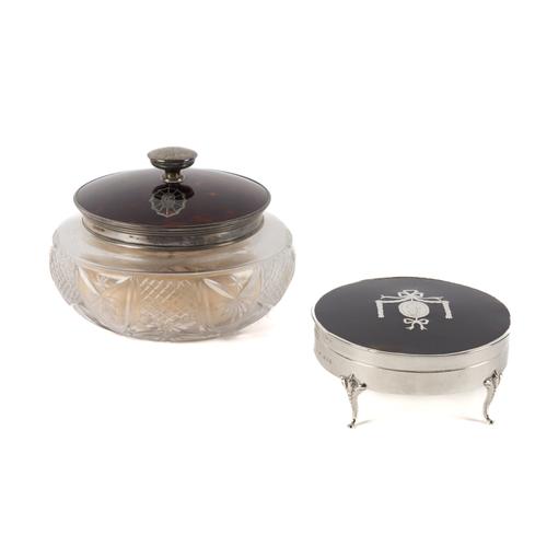 A SILVER AND TORTOISESHELL LIDDED FACETED GLASS POWDER BOWL AND A SILVER AND TORTOSESHELL CIRCULAR BOX (2)