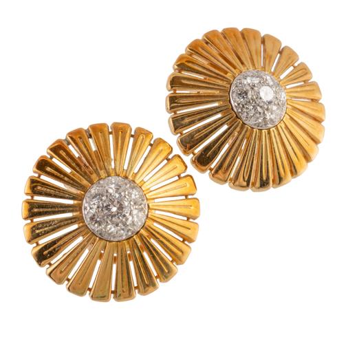 A PAIR OF CARTIER EARRINGS (4)