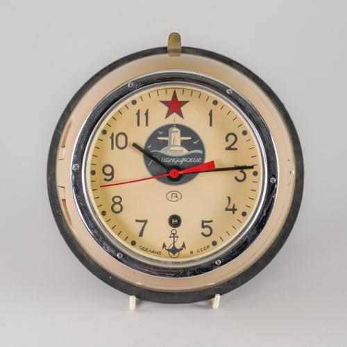 A SOVIET SUBMARINE RED STAR WALL TIMEPIECE
