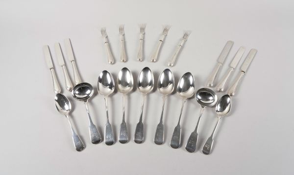 A GROUP OF SILVER FIDDLE PATTERN TABLE FLATWARE AND A PLATED PART DESSERT SET (QTY)