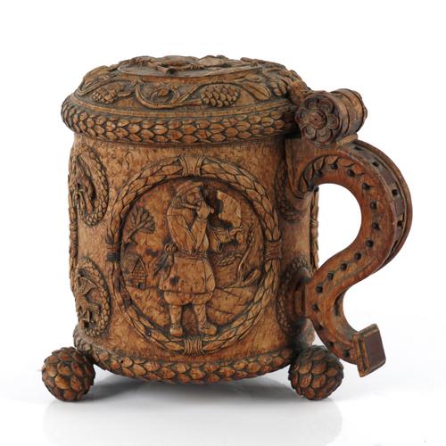 A NORWEGIAN BURR BIRCH PEG TANKARD DATED 1671