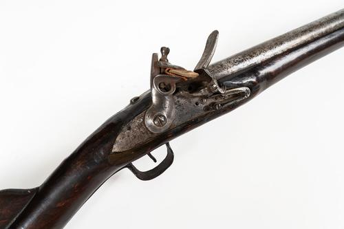 A FLINTLOCK BLUNDERBUSS