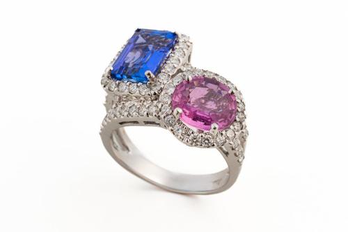 A TANZANITE AND PINK SAPPHIRE CROSSOVER RING (3)