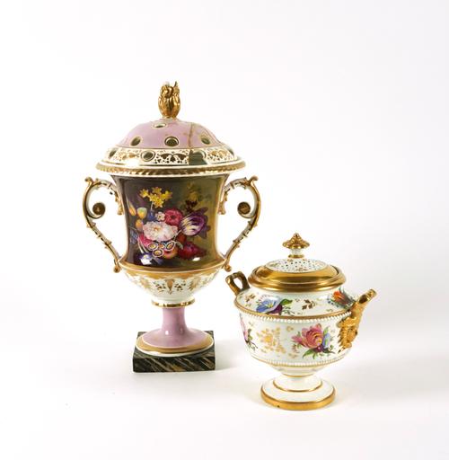 A GRAINGER'S WORCESTER TWO-HANDLED POT POURRI VASE AND COVER  (4)