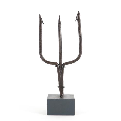 A FISH SPEAR HEAD