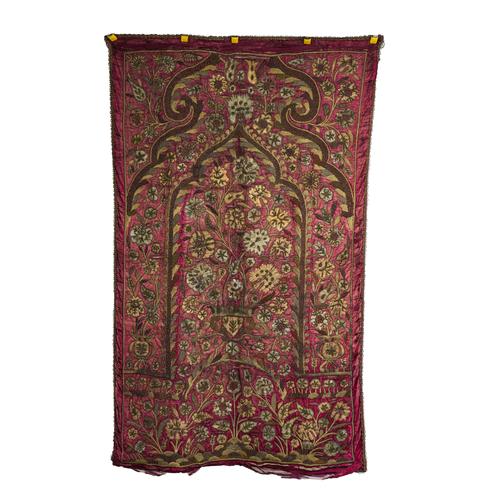 AN OTTOMAN GILT-METAL THREAD AND APPLIQUÉ SATIN SILK WALL HANGING