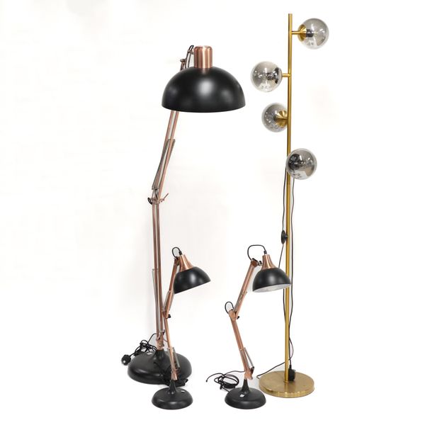 A FLOOR STANDING BLACK AND COPPER FINISHED ANGLEPOISE LAMP AND A PAIR OF TABLE LAMPS (4)