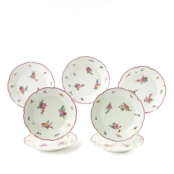 TEN LIMOGES PORCELAIN PLATES (10)