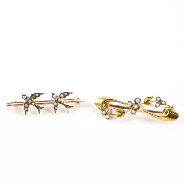 TWO GOLD AND SEED PEARL BROOCHES (2)