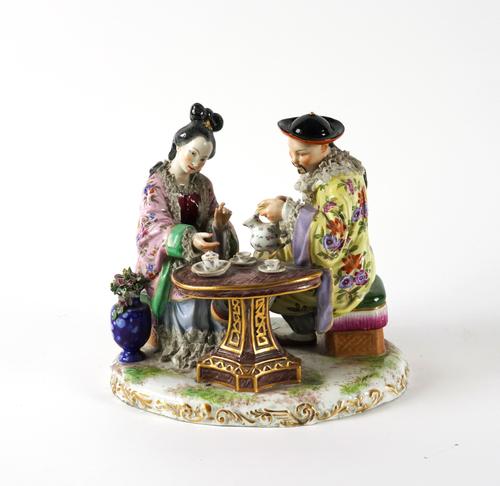 A LARGE FRENCH PORCELAIN FIGURE GROUP