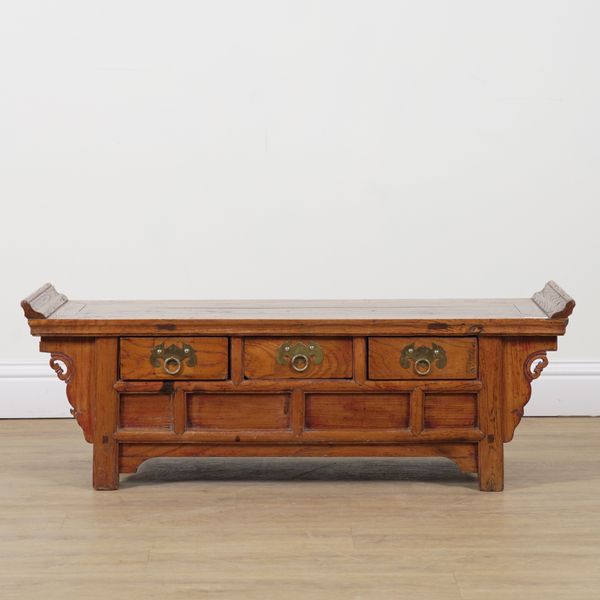 A LATE 19TH/EARLY 20TH CENTURY CHINESE EXPORT ELM LOW ALTAR TABLE