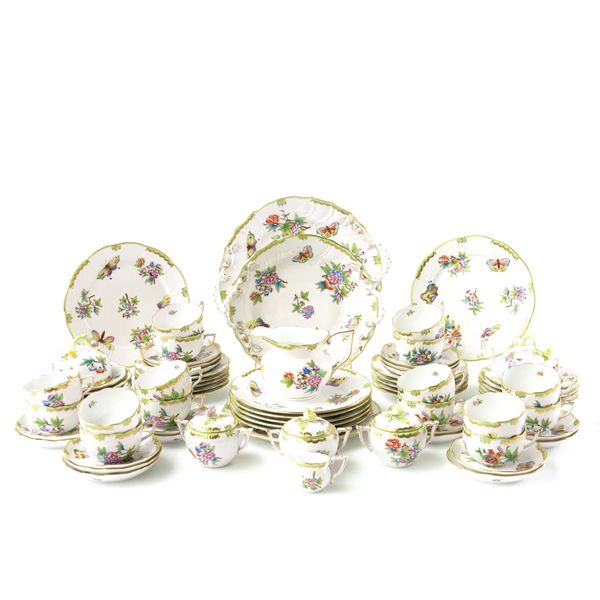 A GROUP OF HEREND `QUEEN VICTORIA' PATTERN PORCELAINS