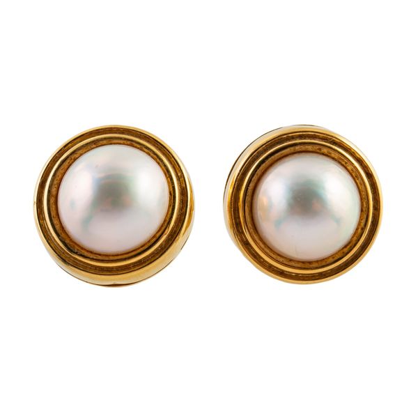 A PAIR OF MABE PEARL EARRINGS