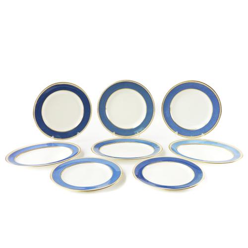 FIVE LARGE WEDGWOOD ULANDER POWDER BLUE CIRCULAR DISHES AND THREE OVAL SERVING DISHES