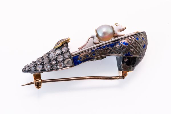 AN ENAMELLED, DIAMOND AND CULTURED PEARL SHOE BROOCH