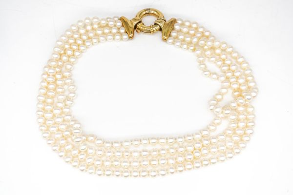 A FOUR ROW NECKLACE OF FRESHWATER CULTURED PEARLS