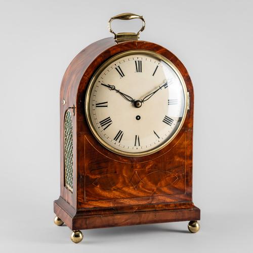 WITHDRAWN A GEORGE II MAHOGANY AND BOXWOOD LINE-INLAID BRACKET TIMEPIECE