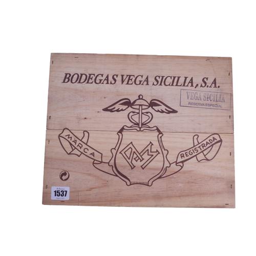 THREE BOTTLES VEGA SICILIA UNICO, RESERVA ESPECIAL, RIBERO DEL DUERO NV