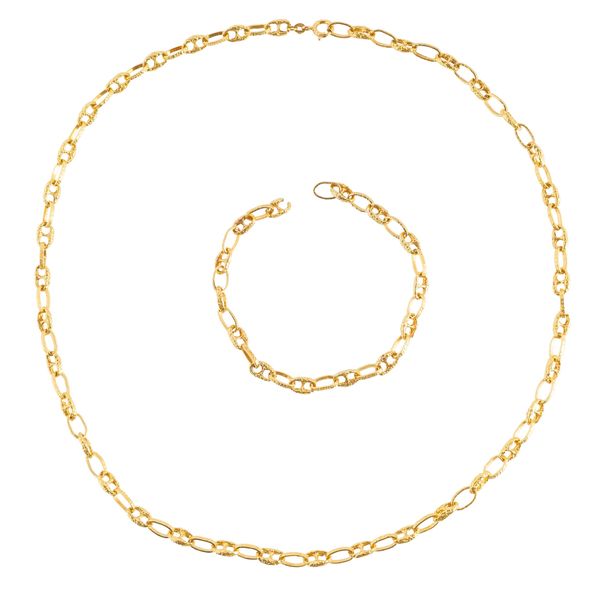 A KUTCHINSKY CHAIN NECKLACE