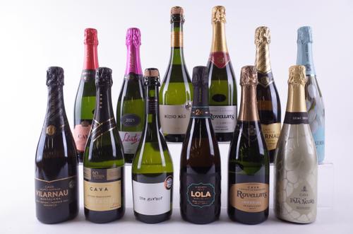 TWELVE BOTTLES WHITE SPARKLING WINE