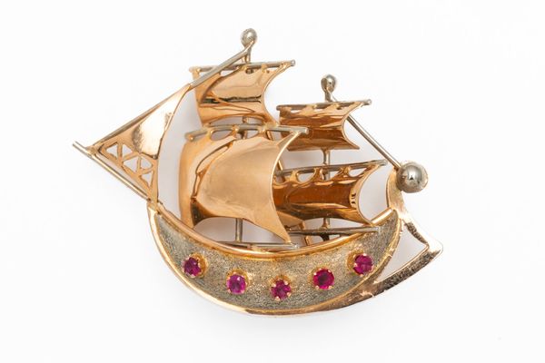 AN ITALIAN GOLD AND RUBY SAILING SHIP BROOCH (2)