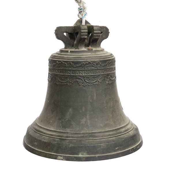 AN 18TH CENTURY BRONZE BELL