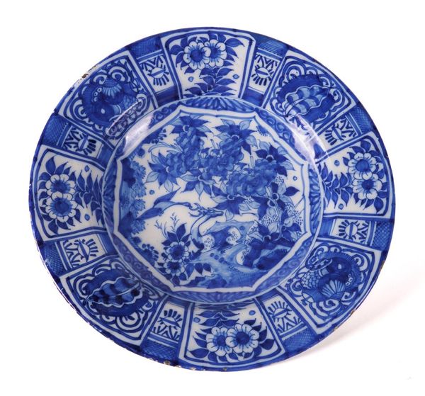 A LARGE DUTCH DELFT BLUE AND WHITE DEEP DISH