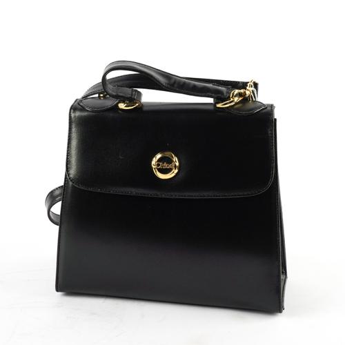 CHLOE: A BLACK LEATHER CROSSBODY BAG