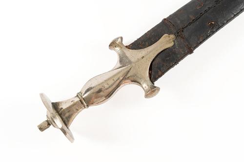 A INDO-PERSIAN TALWAR WITH PLAIN DISC HILT AND LEATHER-COVERED SCABBARD