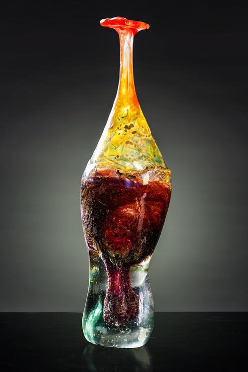 SAM HERMAN ( 1936-2020) A TALL STUDIO GLASS VASE