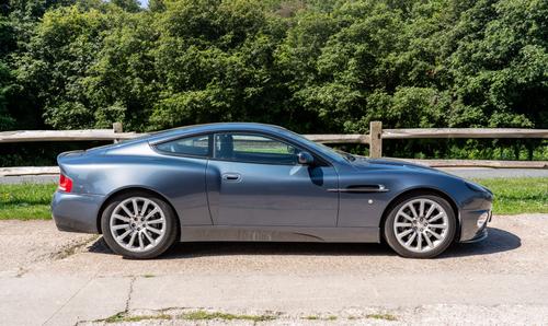 A 2002 ASTON MARTIN VANQUISH 2+2 COUPÉ, FIRST OWNED BY HUGH GRANT