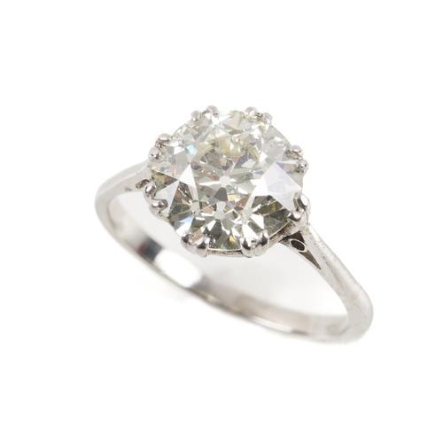 A SOLITAIRE DIAMOND RING