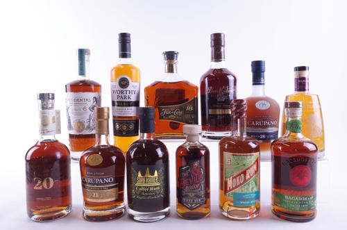 TWELVE BOTTLES DARK RUM
