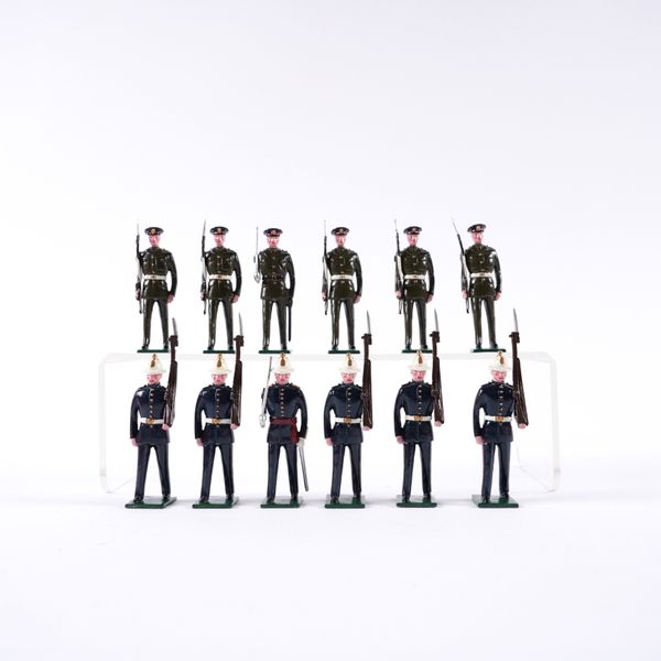 A GROUP OF BOXED TRADITIONS TOY SOLDIERS INCLUDING ADMIRAL LORD NELSON, THE ROYAL MARINES, THE BRITISH ARMY, SERVICE DRESS AND OTHERS (7)